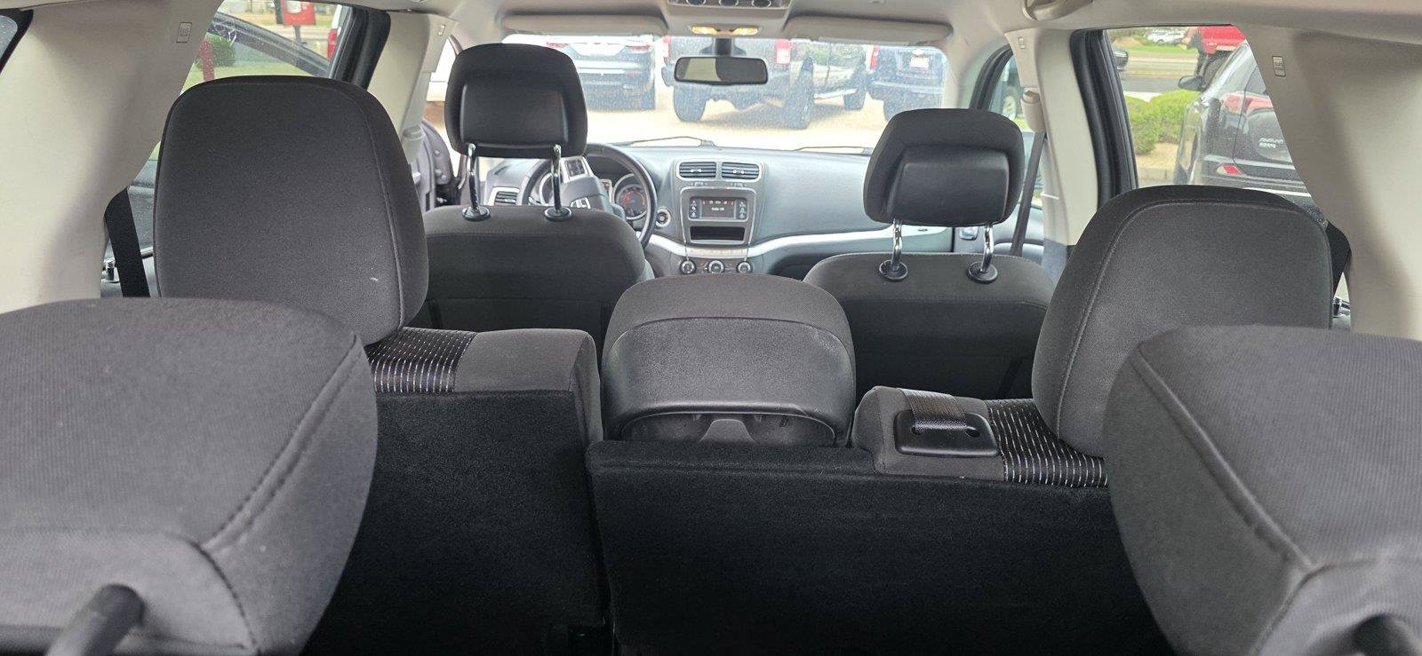 Used 2018 Dodge Journey SXT w/ Connectivity Group FWD image 14