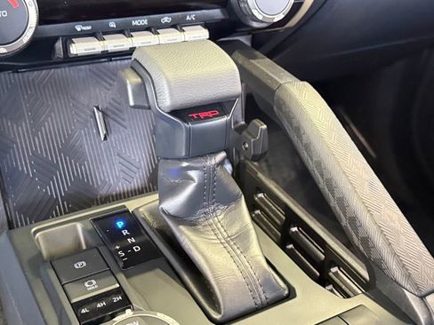 Used 2025 Toyota Tacoma TRD Off-Road image 24