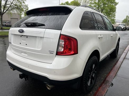 Used 2014 Ford Edge SEL w/ Equipment Group 205A AWD/4WD image 3