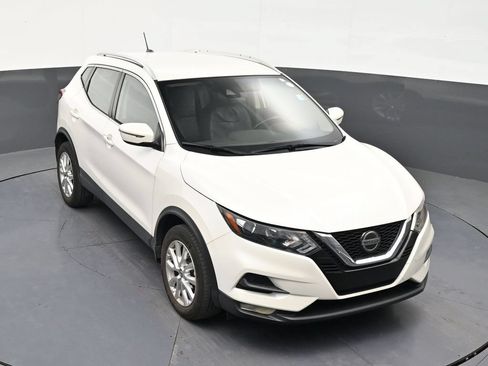 Used 2021 Nissan Rogue Sport SV FWD image 17