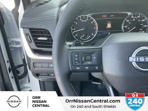 New 2026 Nissan Rogue SV FWD image 19