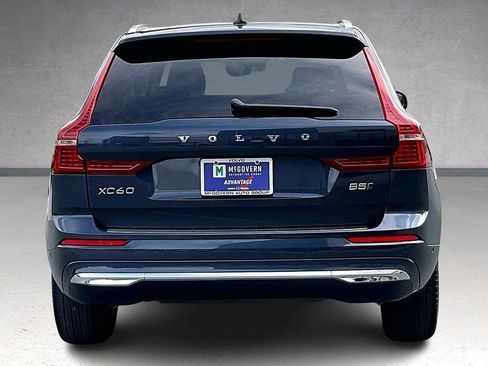 Certified 2023 Volvo XC60 B5 Plus w/ Climate Package AWD/4WD image 5