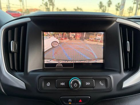 Used 2023 GMC Terrain SLE image 22