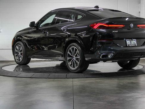 Certified 2023 BMW X6 xDrive40i w/ M Sport Package image 4