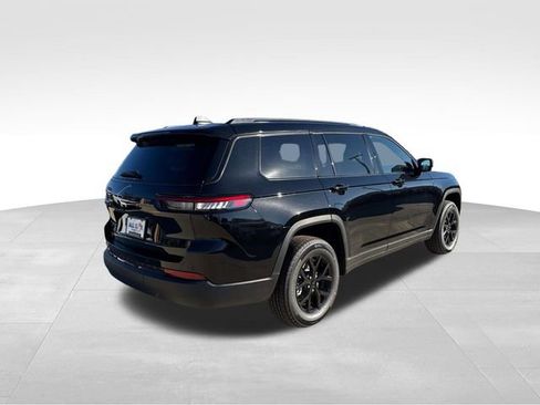 New 2025 Jeep Grand Cherokee L Altitude image 7