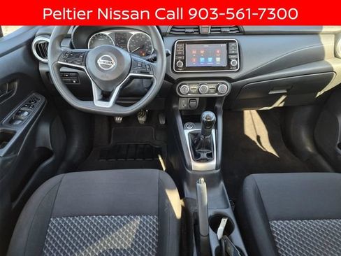 Used 2021 Nissan Versa S FWD image 19