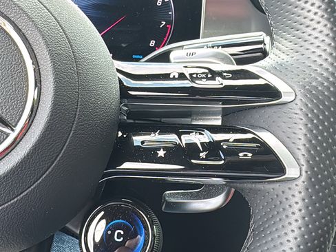 Used 2024 Mercedes-Benz GLC 43 AMG 4MATIC image 22