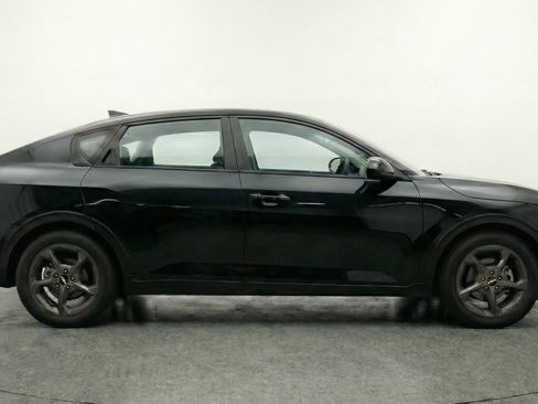 Used 2025 Kia K4 FWD image 11