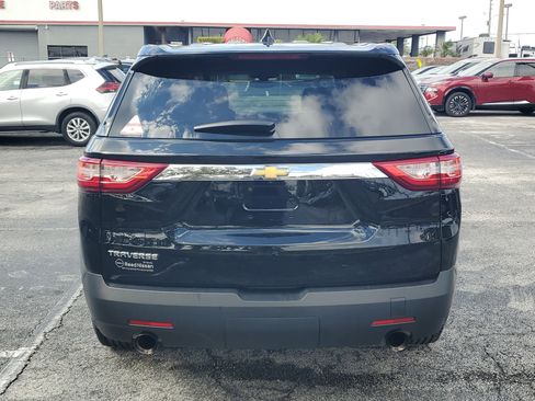 Used 2019 Chevrolet Traverse LS image 5