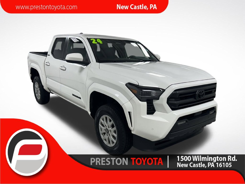 Used 2024 Toyota Tacoma SR5 AWD/4WD image 1