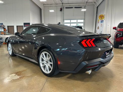 Used 2024 Ford Mustang GT Premium RWD image 5