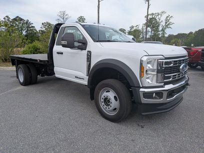 New 2026 Ford F550 4x4 Regular Cab Super Duty w/ XL Chrome Package