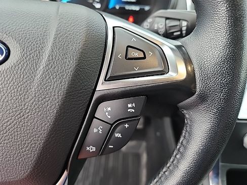 Used 2024 Ford Edge Titanium AWD/4WD image 16