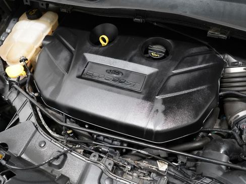 Used 2015 Ford Escape Titanium w/ Equipment Group 301A AWD/4WD image 34