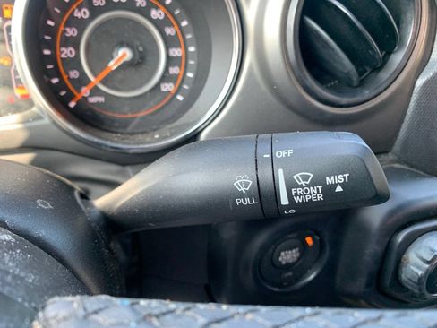 Used 2023 Jeep Gladiator Sport AWD/4WD image 45