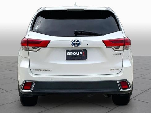 Used 2018 Toyota Highlander Limited Platinum AWD/4WD image 5