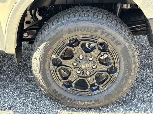 New 2025 Ford Ranger XLT w/ Equipment Group 301A High image 19