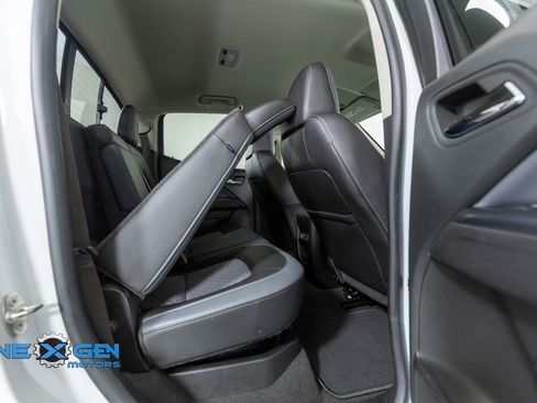 Used 2020 Chevrolet Colorado Z71 AWD/4WD image 34