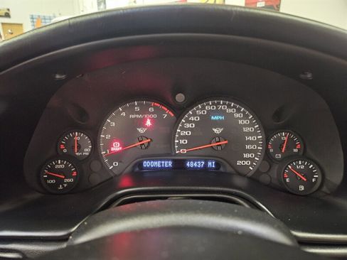 Used 2004 Chevrolet Corvette Coupe w/ Roof Package RWD image 31