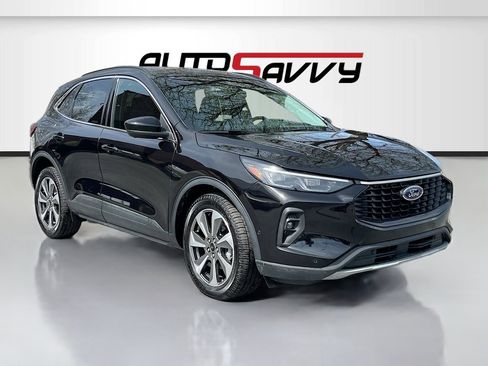 Used 2024 Ford Escape Platinum w/ Premium Technology Package image 1