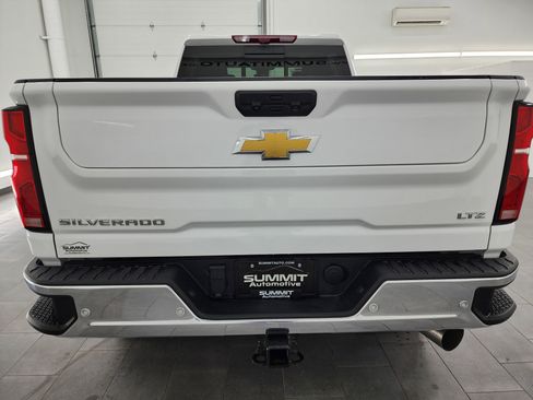 Used 2024 Chevrolet Silverado 2500 LTZ w/ LTZ Premium Package image 32