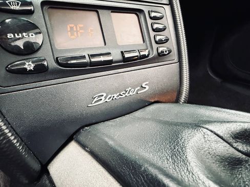 Used 2001 Porsche Boxster S RWD image 36