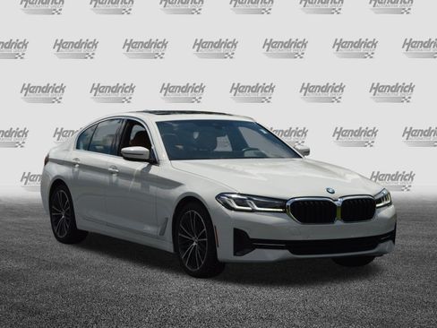 Certified 2023 BMW 530i xDrive w/ Premium Package AWD/4WD image 5