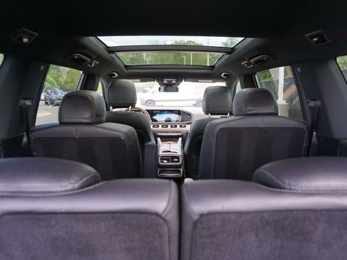 Certified 2023 Mercedes-Benz GLS 450 4MATIC image 28