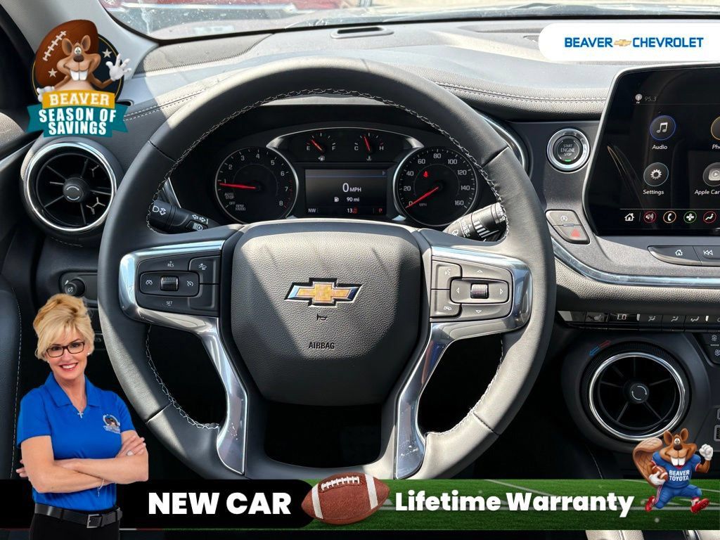 New 2025 Chevrolet Blazer LT w/ Midnight/Sport Edition AWD/4WD image 18
