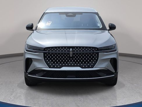 New 2026 Lincoln Nautilus Premier AWD/4WD image 2
