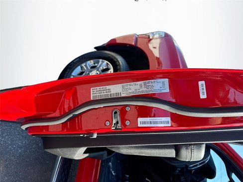 Used 2024 RAM 2500 Big Horn w/ Sport Appearance Package image 30