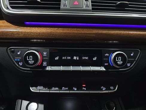 Used 2023 Audi Q5 Prestige w/ Prestige Package AWD/4WD image 27