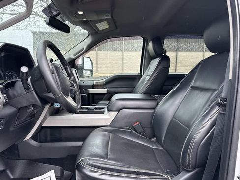 Used 2019 Ford F250 Lariat w/ Lariat Value Package AWD/4WD image 10