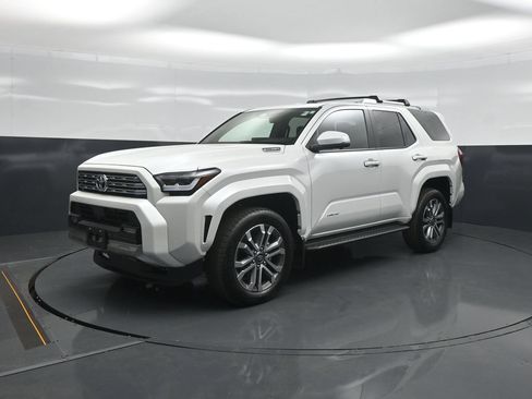 Certified 2026 Toyota 4Runner Limited AWD/4WD image 3
