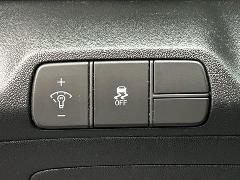 Used 2024 Hyundai Elantra SEL FWD image 23