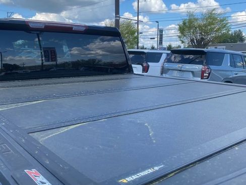 Certified 2025 Chevrolet Silverado 1500 Custom Trail Boss w/ LPO, Dark Essentials Package image 17