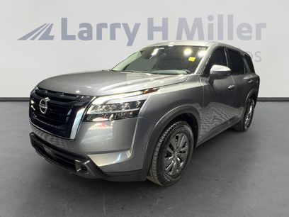 Certified 2022 Nissan Pathfinder S