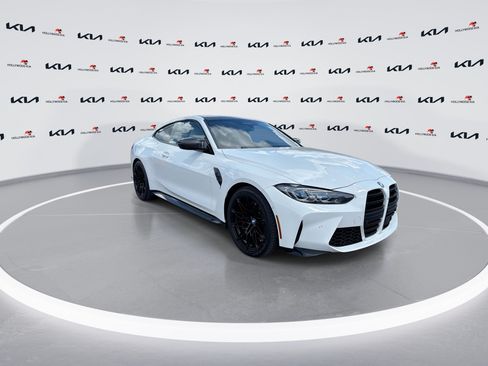 Used 2021 BMW M4 Competition w/ Executive Package RWD image 2
