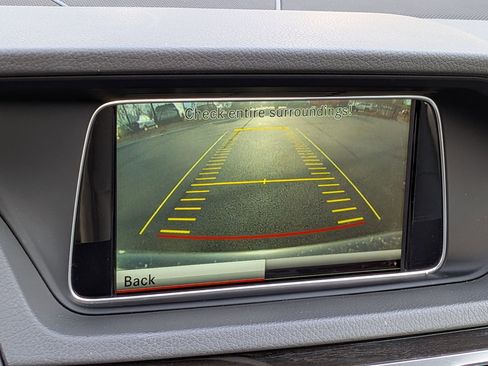 Used 2014 Mercedes-Benz E 350 Sedan image 19