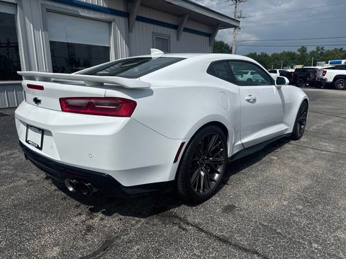 Used 2018 Chevrolet Camaro ZL1 RWD image 19