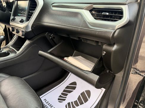 Used 2018 GMC Acadia SLT w/ LPO, Cargo Package image 28