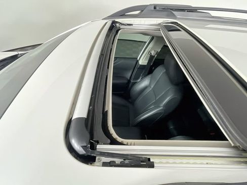 Used 2022 Subaru Outback Limited w/ Popular Package #2 AWD/4WD image 23
