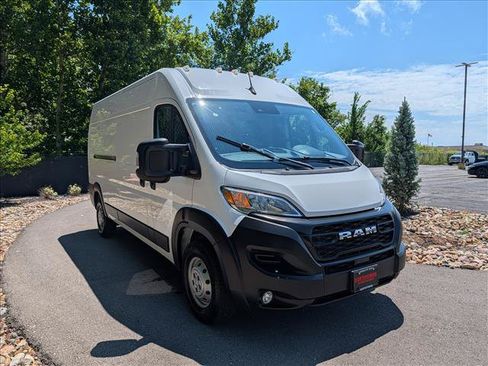 Used 2023 RAM ProMaster 2500 w/ Convenience Group FWD image 7