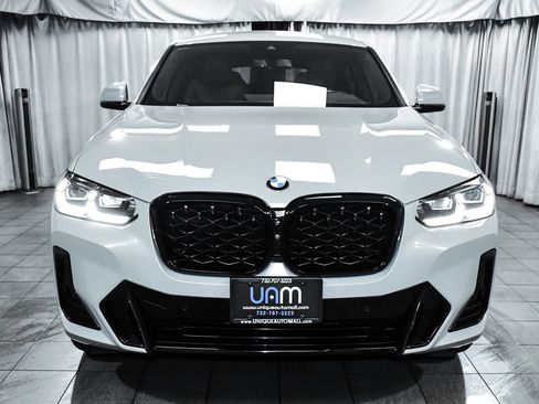 Used 2023 BMW X4 xDrive30i w/ M Sport Package AWD/4WD image 2