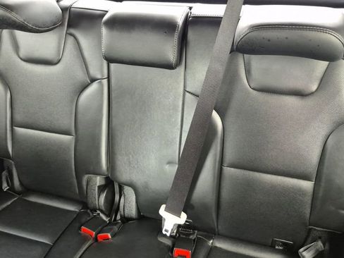 Certified 2025 Kia Telluride S image 16