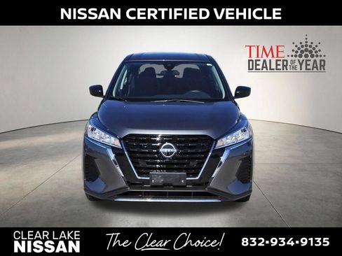 Certified 2025 Nissan Kicks Play S FWD image 3