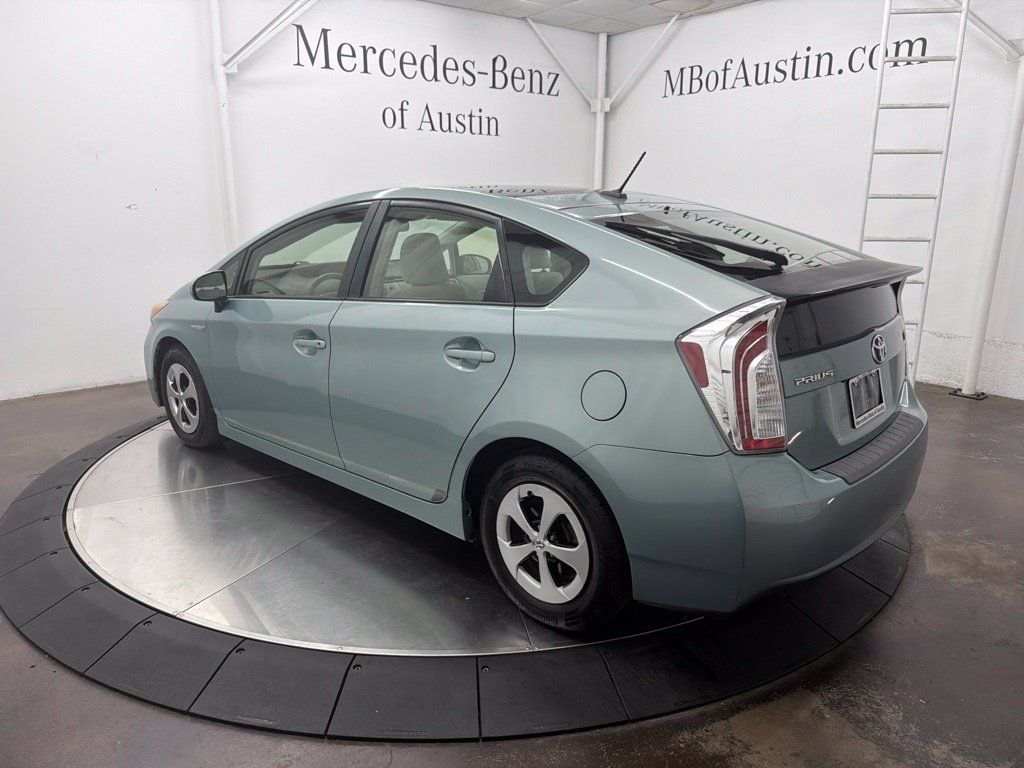Used 2012 Toyota Prius Three w/ Solar Roof Pkg FWD image 4