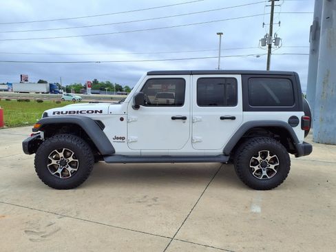 Used 2018 Jeep Wrangler Unlimited Rubicon w/ Dual Top Group AWD/4WD image 8