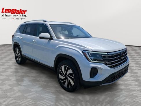 Used 2024 Volkswagen Atlas SEL AWD/4WD image 7