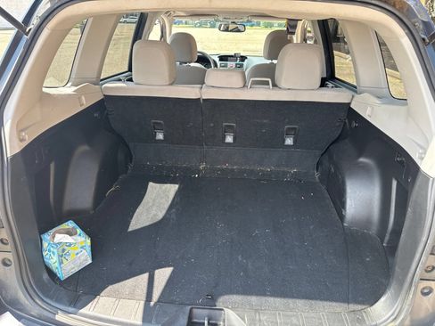 Used 2014 Subaru Forester 2.5i Premium w/ Popular Package #2 AWD/4WD image 13